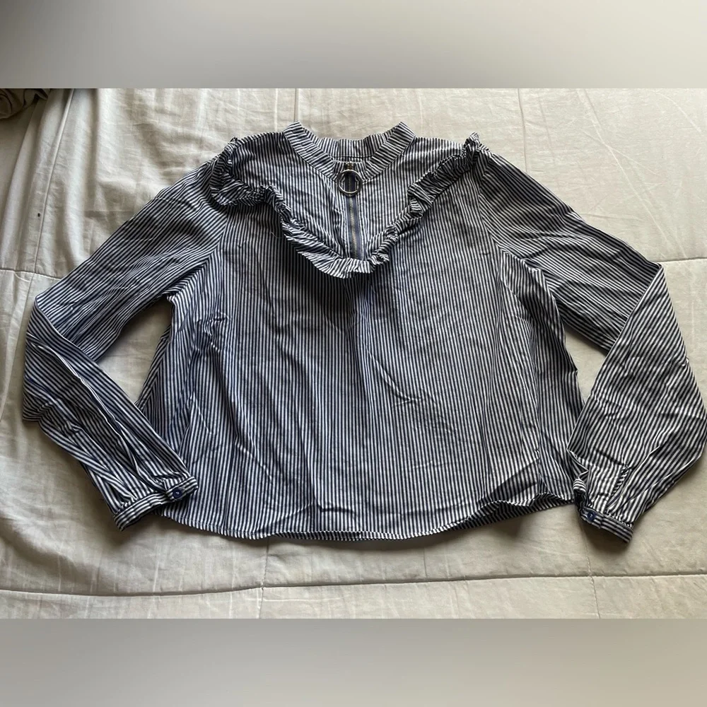 Avec Les Filles Ringo Pinstripe Ruffle Bib Blouse Medium Victorian Eduardian - Picture 2 of 8